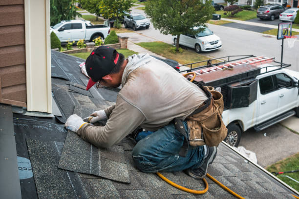 Professional Roofing technician working in Justice, IL